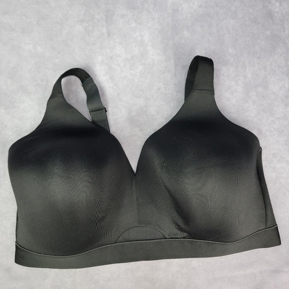 Cacique Lightly Lined No Wire Black Bra size 42DDD
